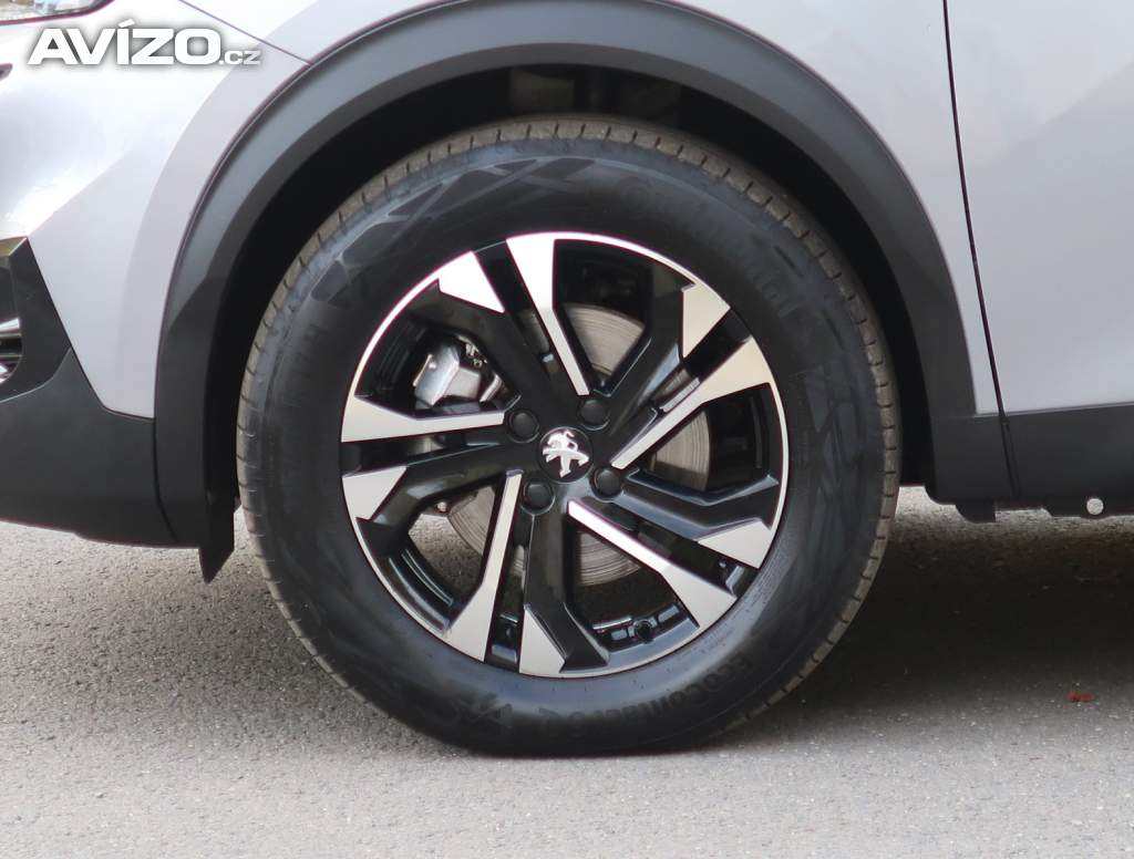 Foto inzerátu Peugeot e-2008 50 kWh