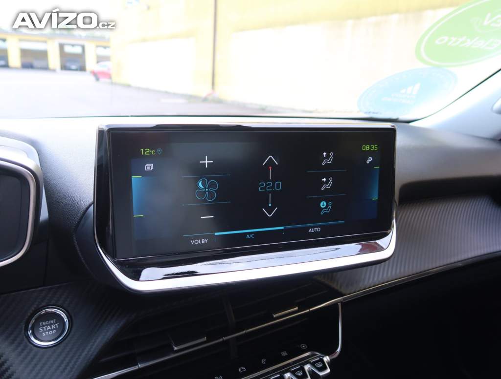 Foto inzerátu Peugeot e-2008 50 kWh