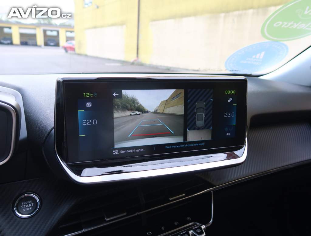 Foto inzerátu Peugeot e-2008 50 kWh