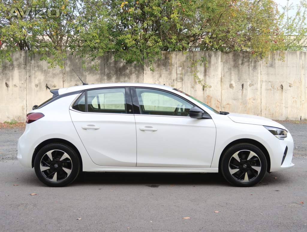Foto inzerátu Opel Corsa-e 50 kWh