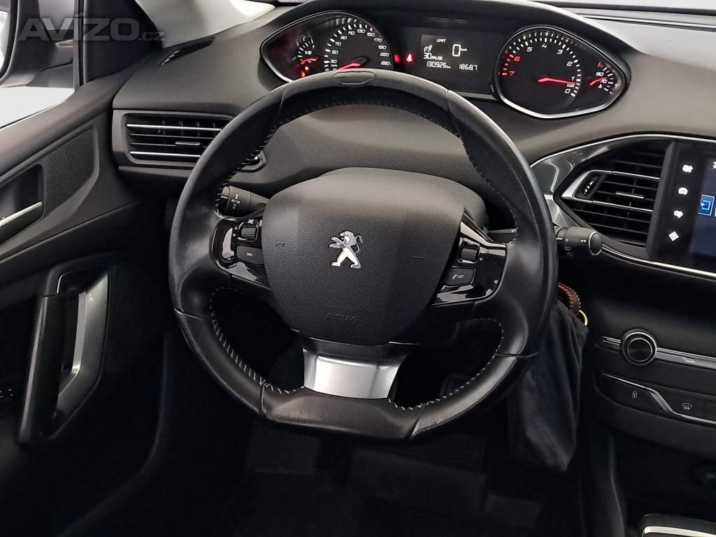 Foto inzerátu Peugeot 308 1.2 e-THP