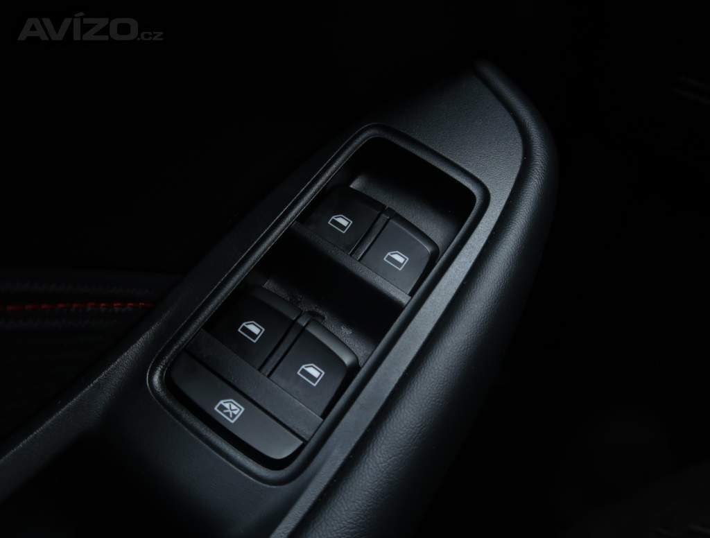 Foto inzerátu MG ZS SUV 1.0 Turbo