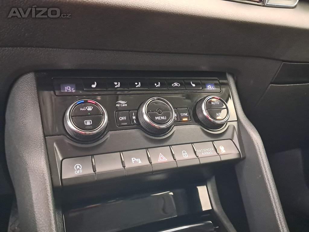 Foto inzerátu Skoda Karoq 1.6 TDI