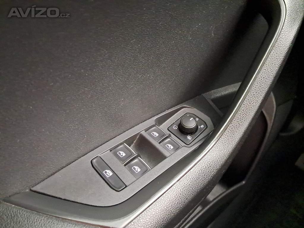 Foto inzerátu Skoda Karoq 1.6 TDI