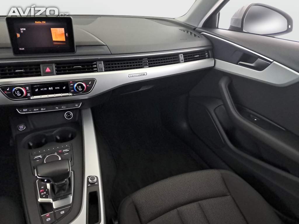 Foto inzerátu Audi A4 2.0 TDI