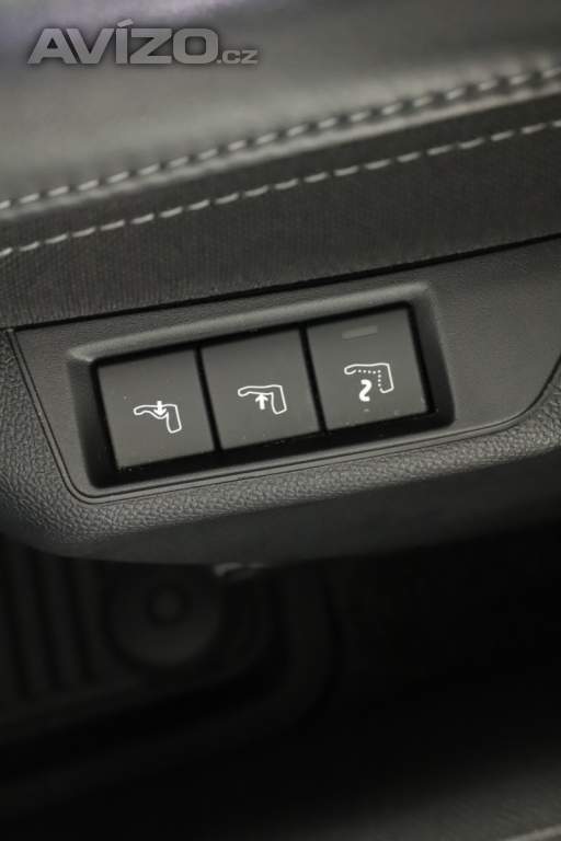Foto inzerátu Peugeot 2008 1.5 BlueHDi