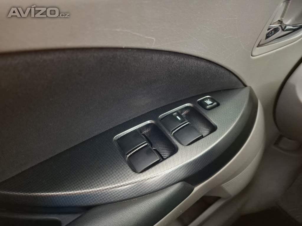 Foto inzerátu Mitsubishi Grandis 2.4
