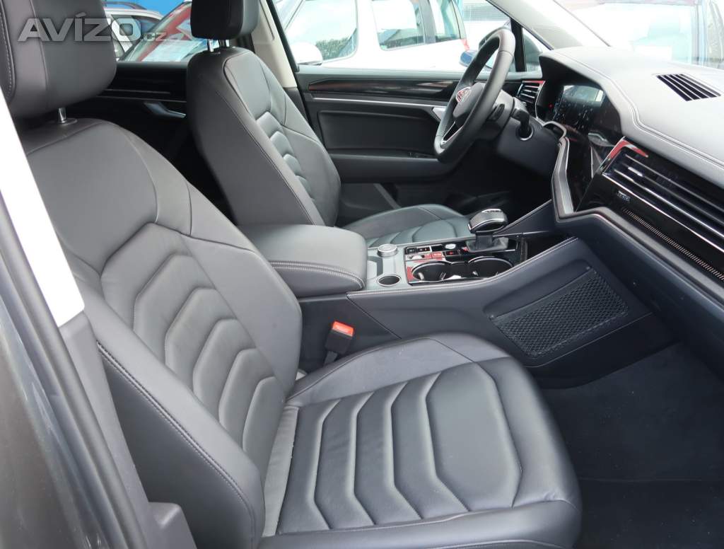 Foto inzerátu VW Touareg 3.0 TDI