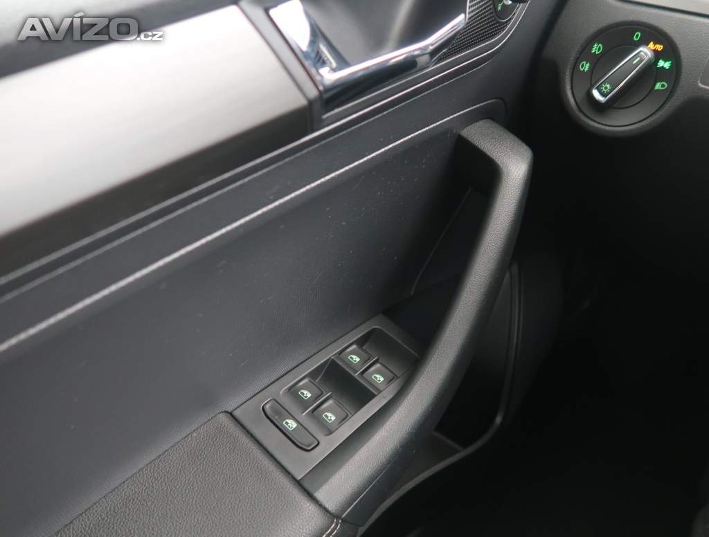 Foto inzerátu Skoda Rapid Spaceback 1.0 TSI