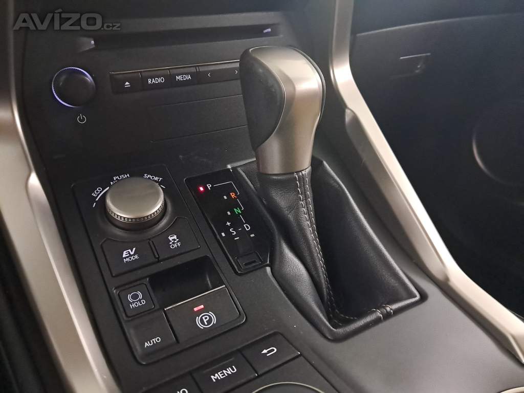 Foto inzerátu Lexus NX 300h