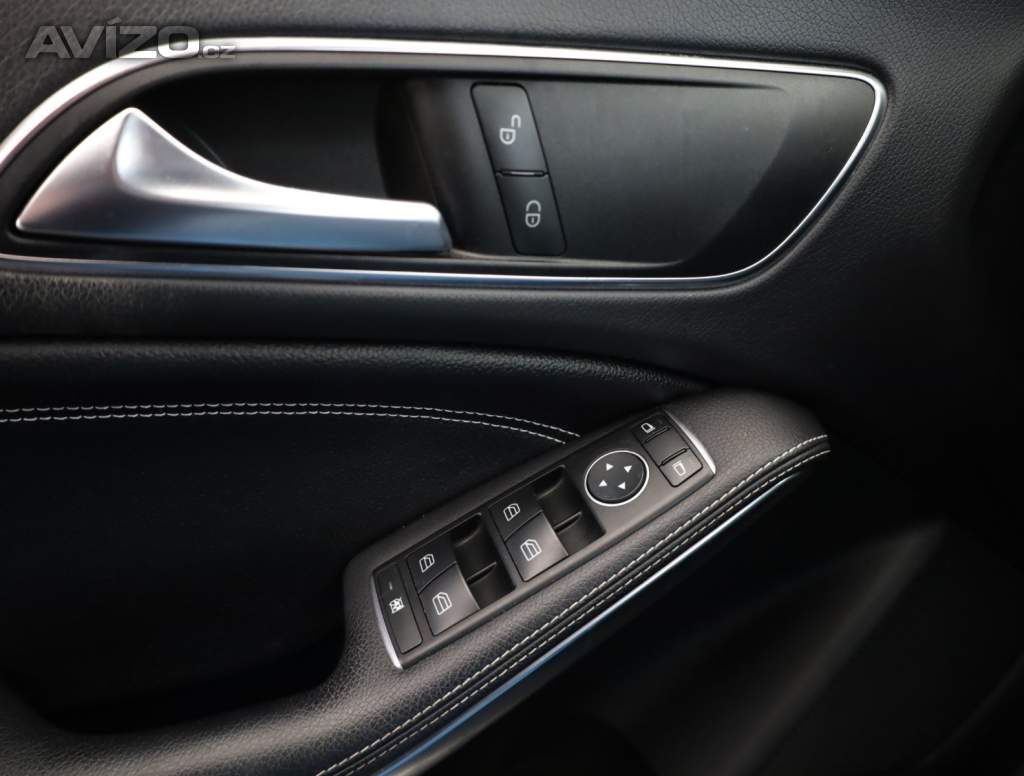 Foto inzerátu Mercedes CLA 180
