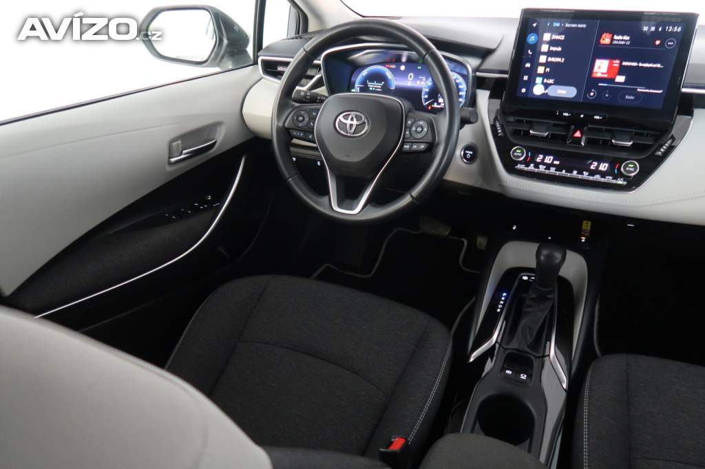 Foto inzerátu Toyota Corolla 1.8 Hybrid