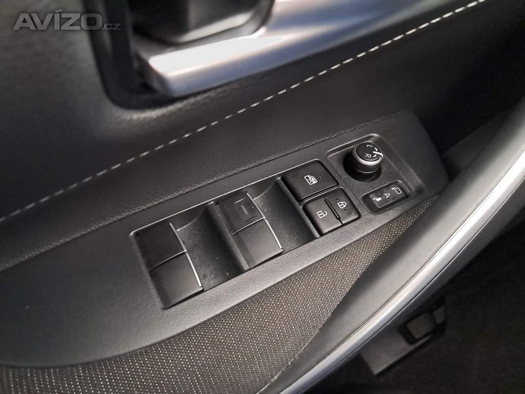 Foto inzerátu Toyota Corolla 1.8 Hybrid