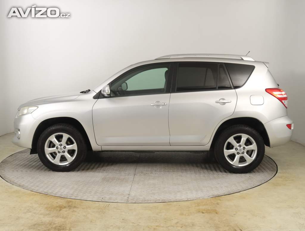 Foto inzerátu Toyota RAV 4 2.0 VVT-i