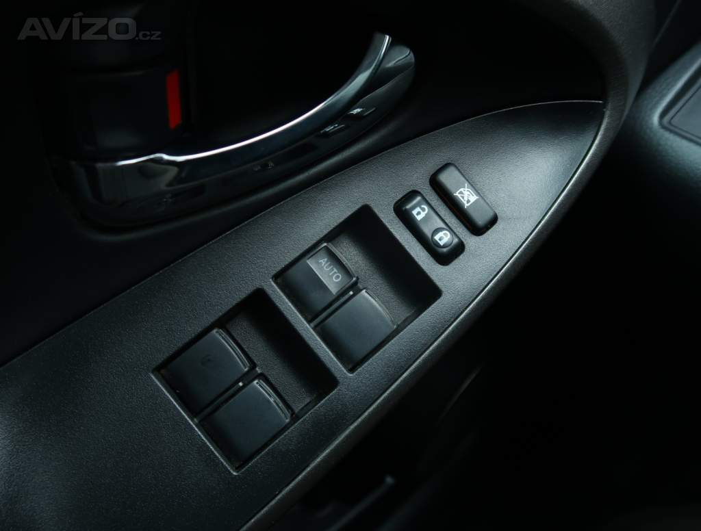 Foto inzerátu Toyota RAV 4 2.0 VVT-i