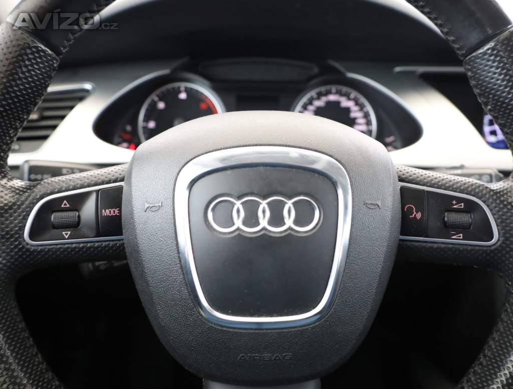 Foto inzerátu Audi A4 2.0 TDI