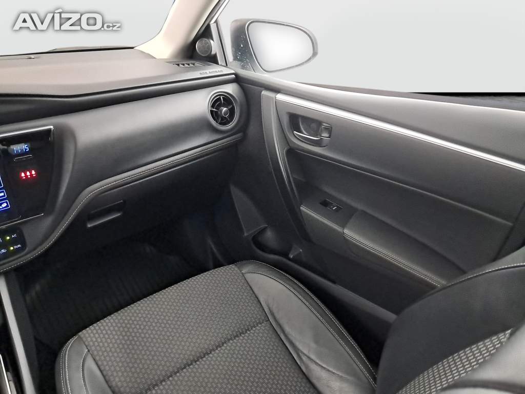 Foto inzerátu Toyota Corolla 1.6 Valvematic