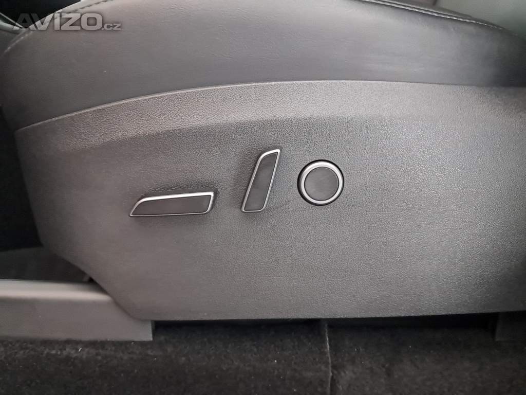 Foto inzerátu Tesla Model Y Long Range AWD 79kWh