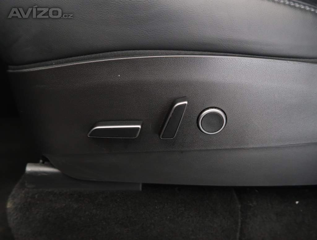 Foto inzerátu Tesla Model Y Long Range AWD 75kWh