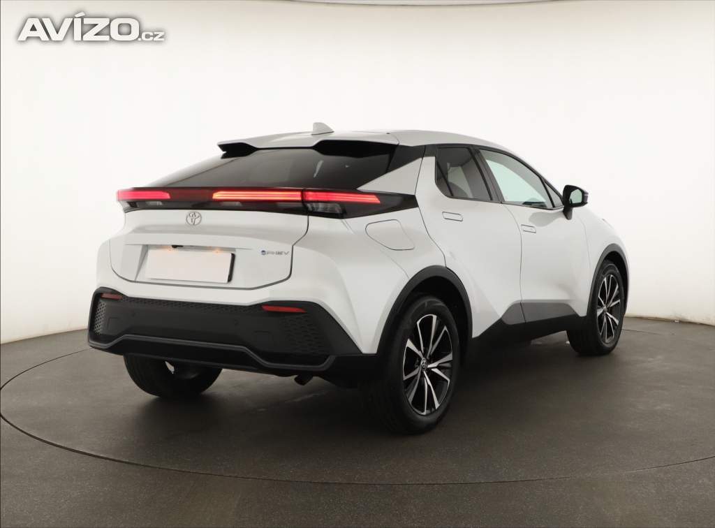 Foto inzerátu Toyota C-HR 2.0 Plug-in