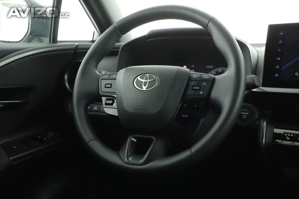 Foto inzerátu Toyota C-HR 2.0 Plug-in