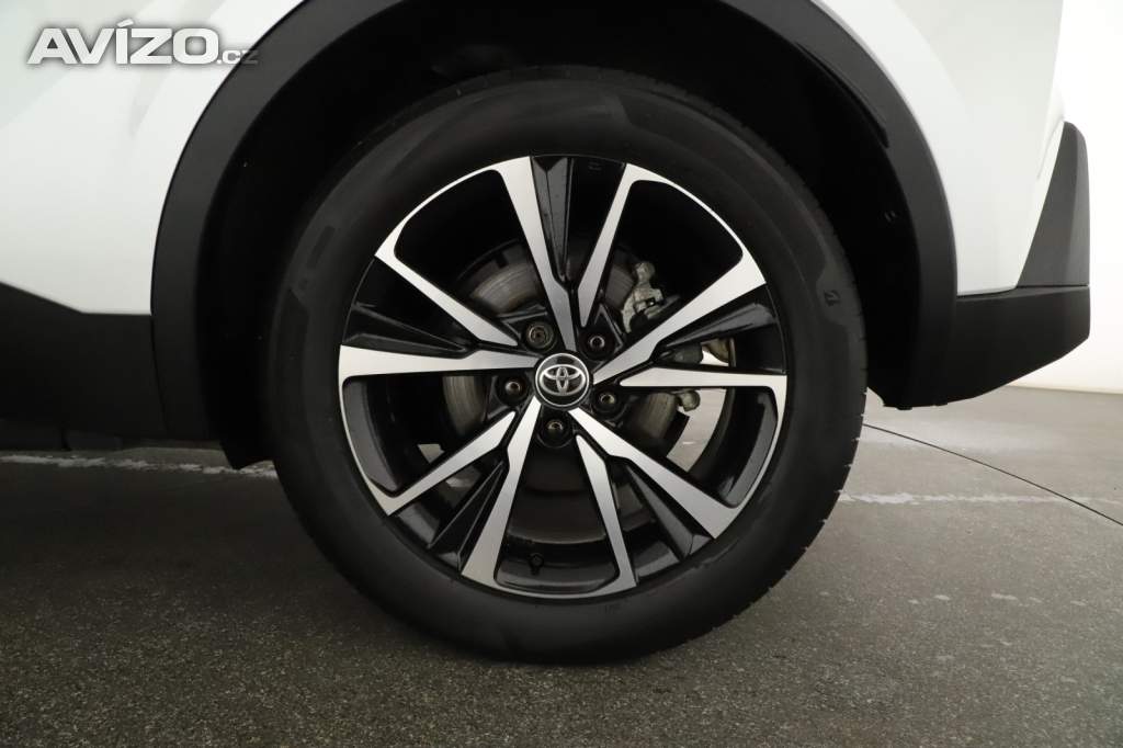 Foto inzerátu Toyota C-HR 2.0 Plug-in