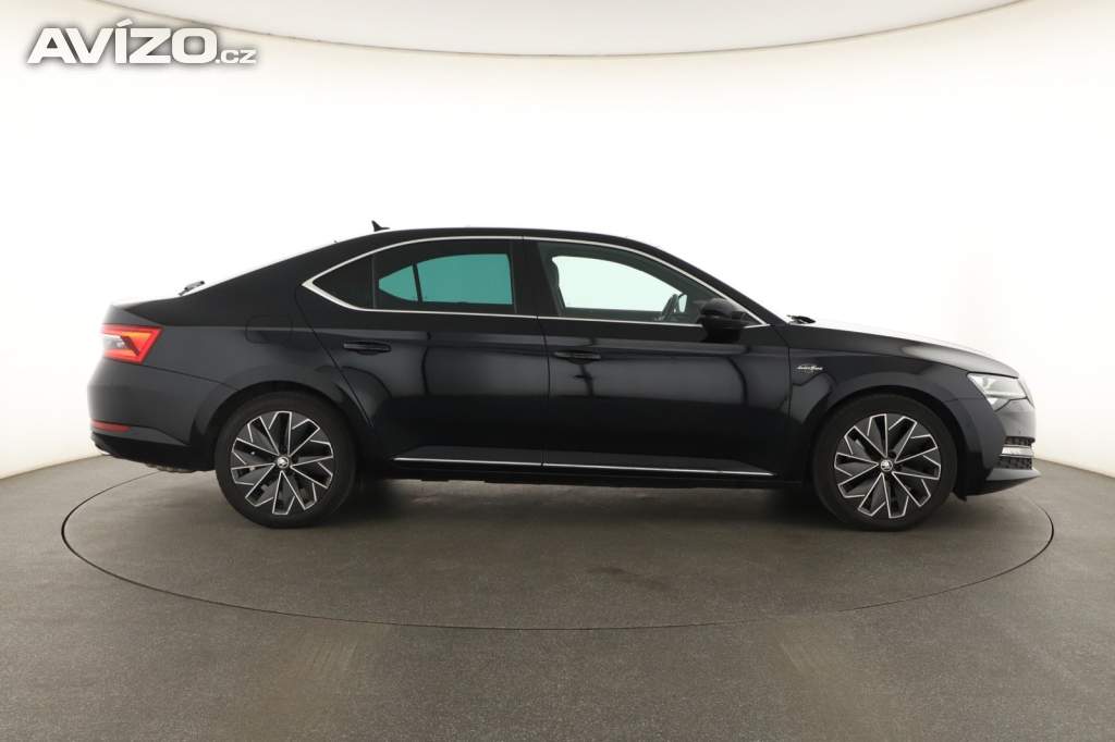 Foto inzerátu Skoda Superb 2.0 TSI