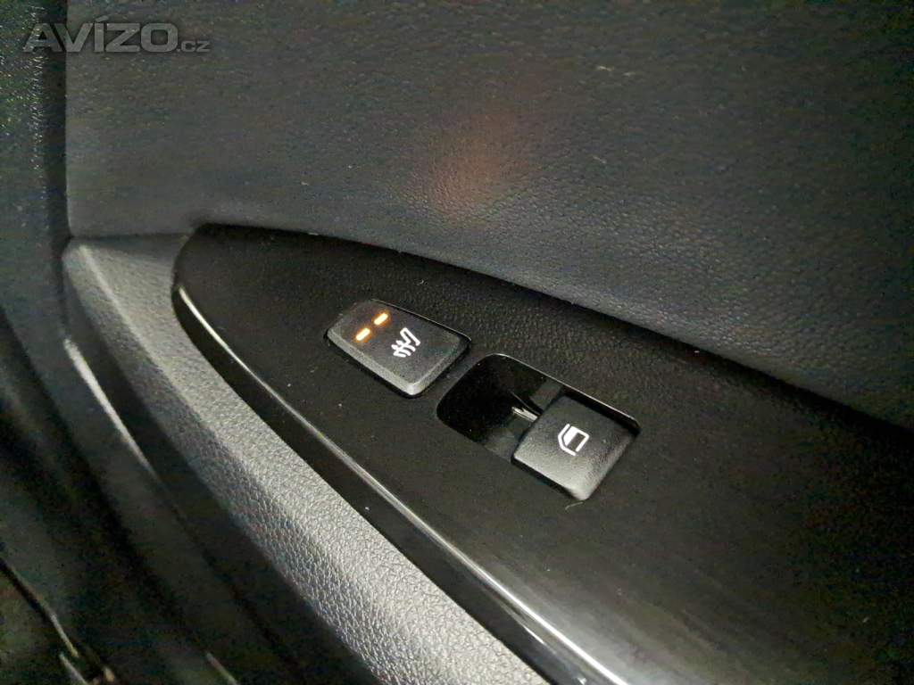 Foto inzerátu Kia Sportage 1.6 T-GDI MHEV