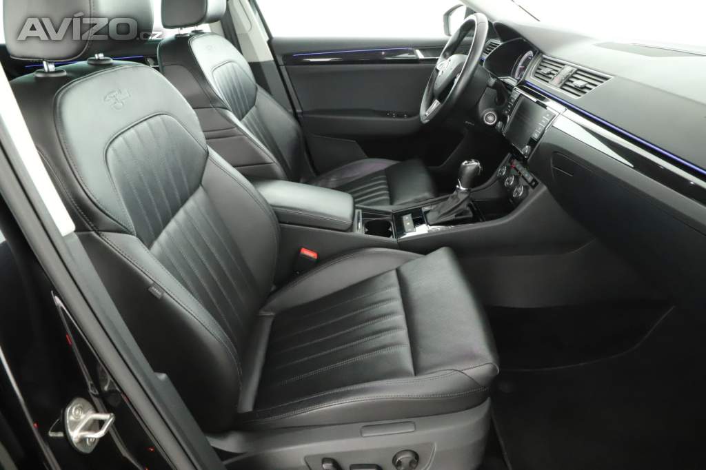 Foto inzerátu Skoda Superb 2.0 TDI