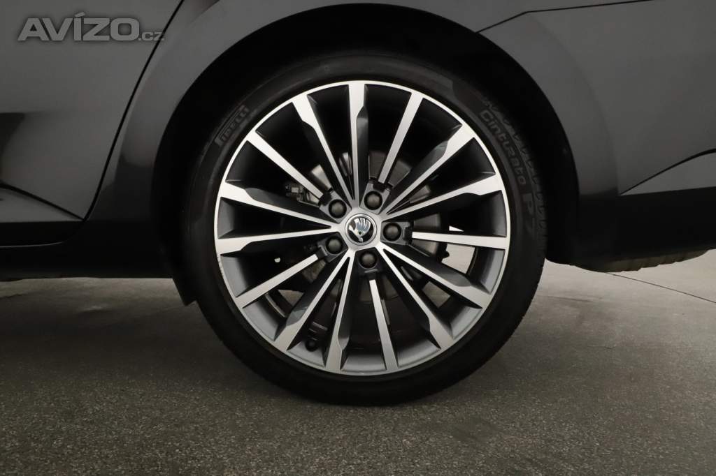 Foto inzerátu Skoda Superb 2.0 TDI