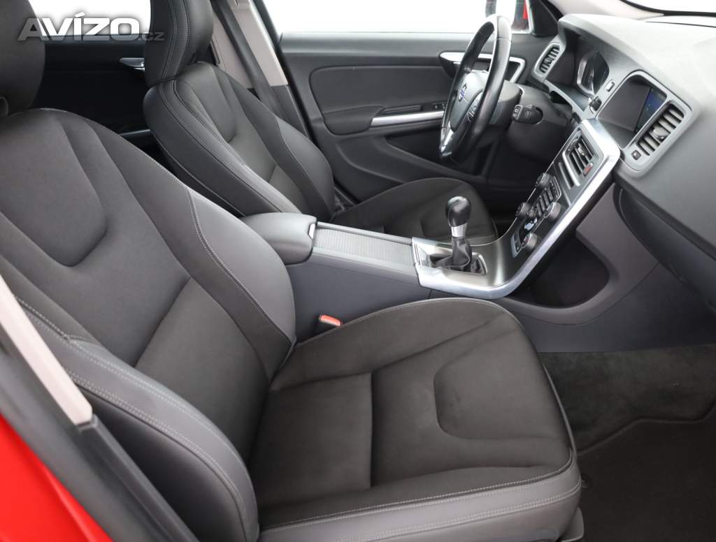 Foto inzerátu Volvo V60 D3 2.0