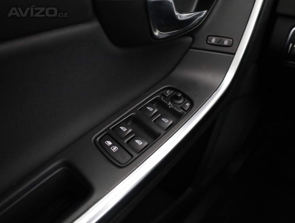 Foto inzerátu Volvo V60 D3 2.0