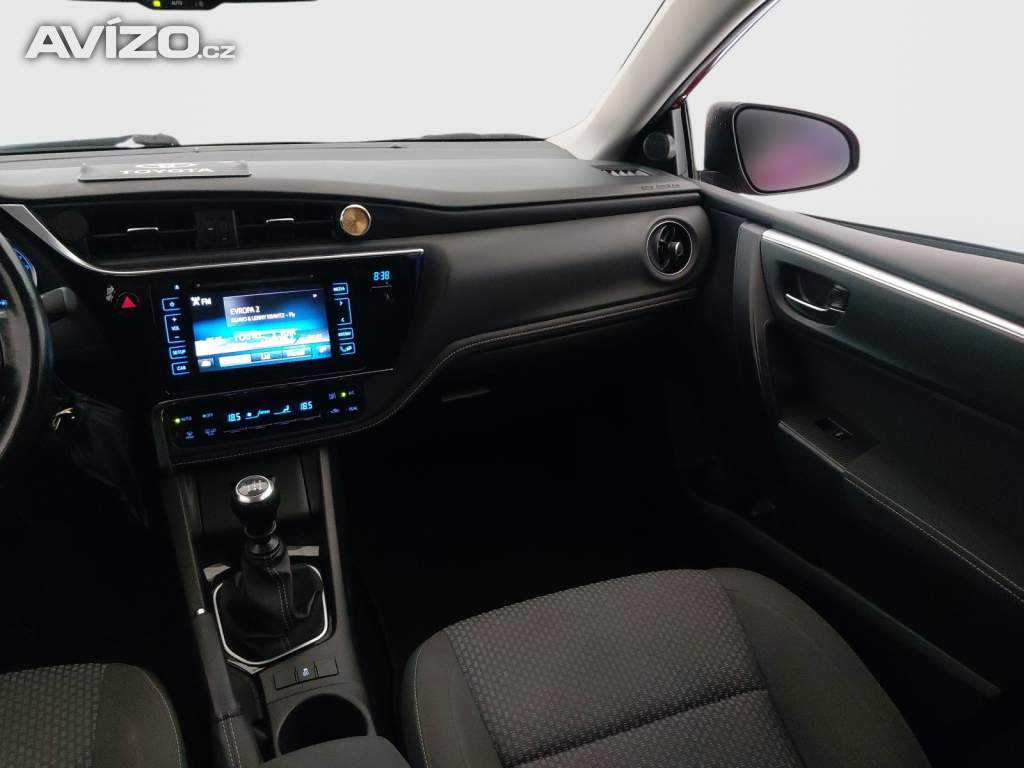 Foto inzerátu Toyota Corolla 1.6 Valvematic