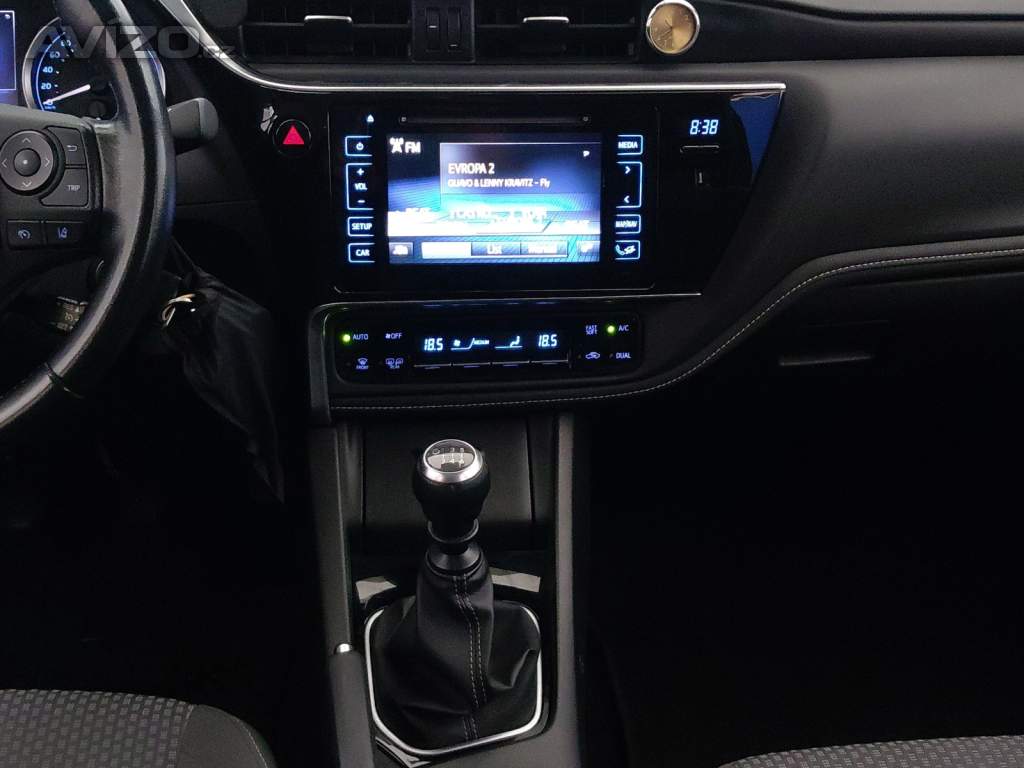 Foto inzerátu Toyota Corolla 1.6 Valvematic