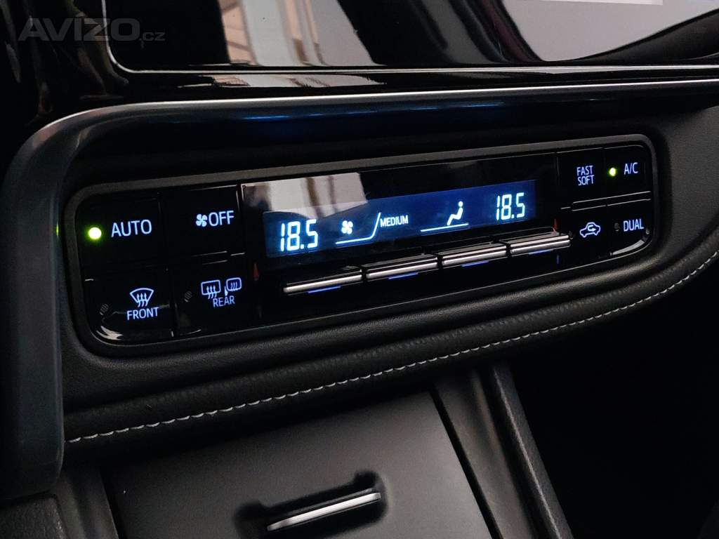 Foto inzerátu Toyota Corolla 1.6 Valvematic