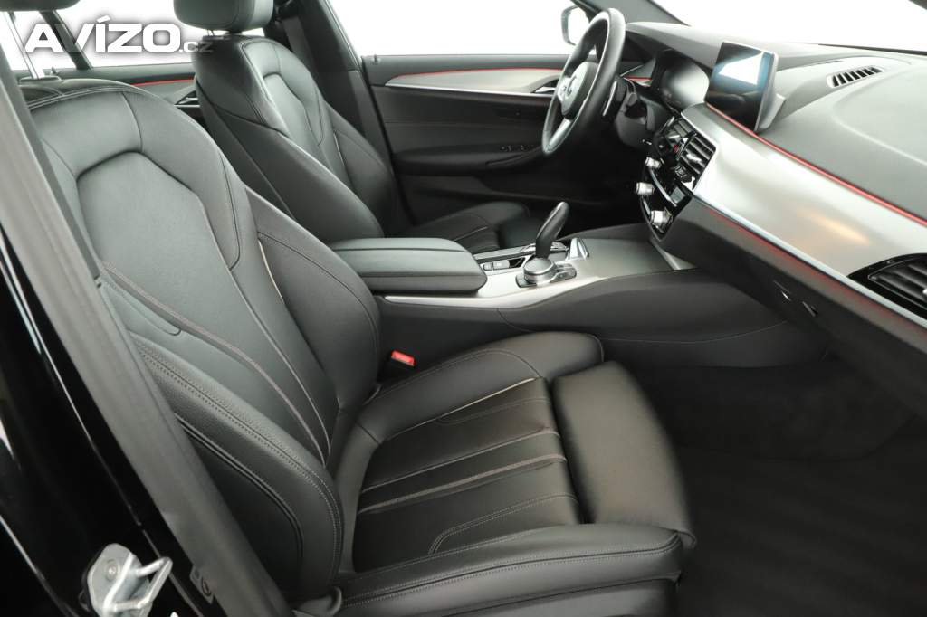 Foto inzerátu BMW 5 520d xDrive