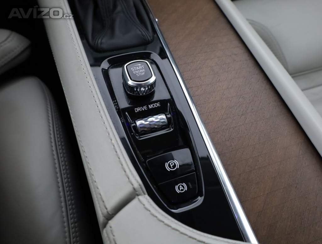 Foto inzerátu Volvo XC90 D5 AWD