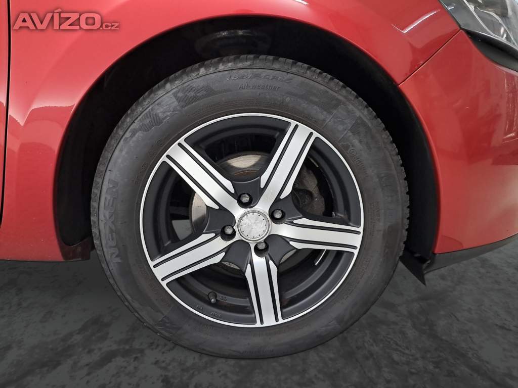 Foto inzerátu Renault Clio 1.2 16V