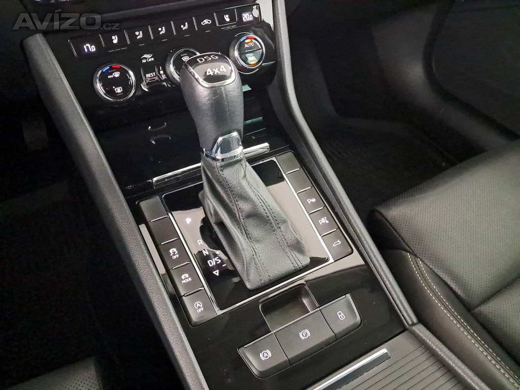 Foto inzerátu Skoda Superb 2.0 TDI