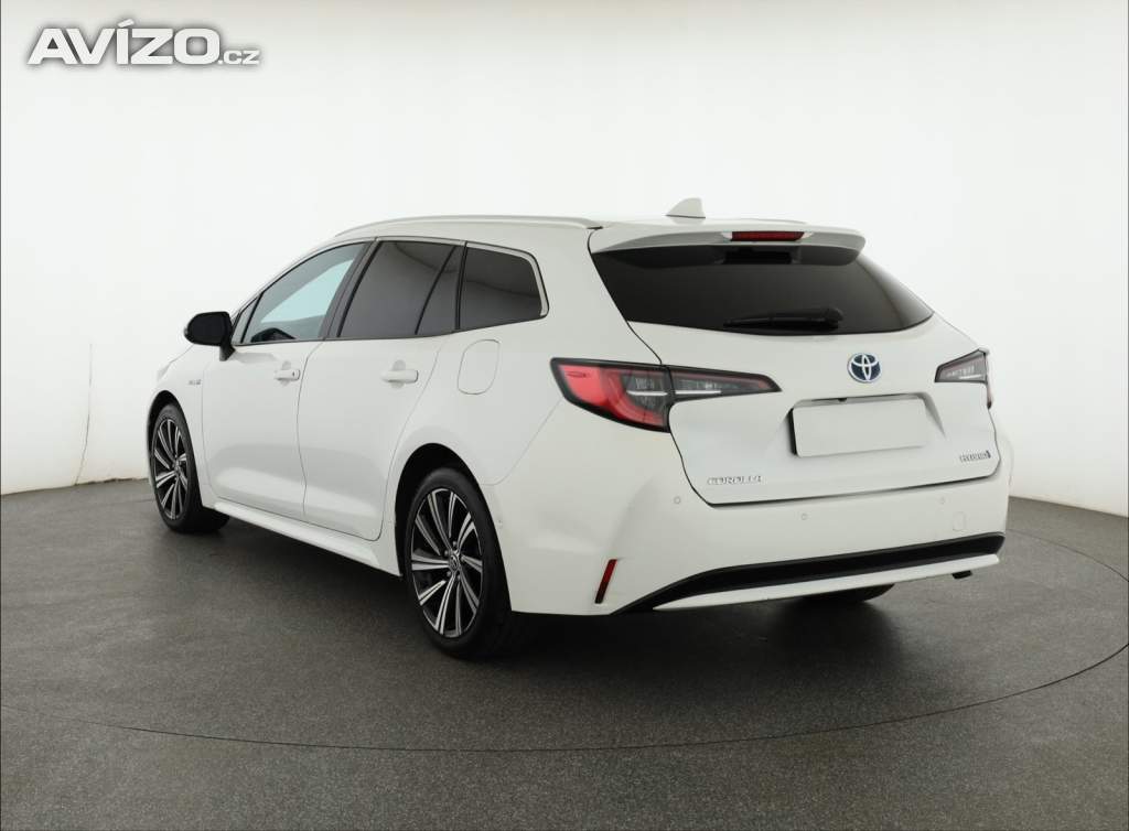 Foto inzerátu Toyota Corolla 1.8 Hybrid