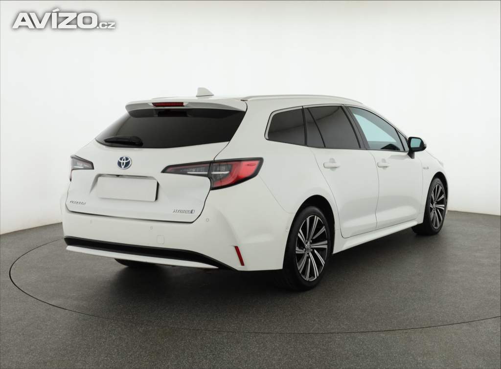 Foto inzerátu Toyota Corolla 1.8 Hybrid