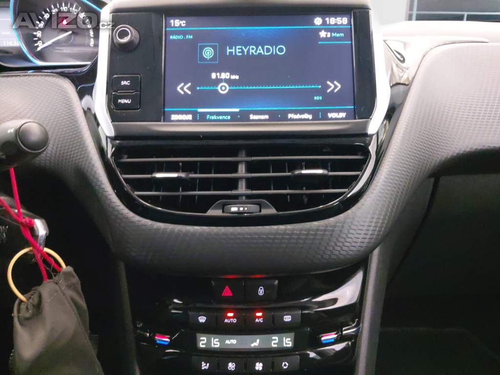 Foto inzerátu Peugeot 2008 1.2 PureTech