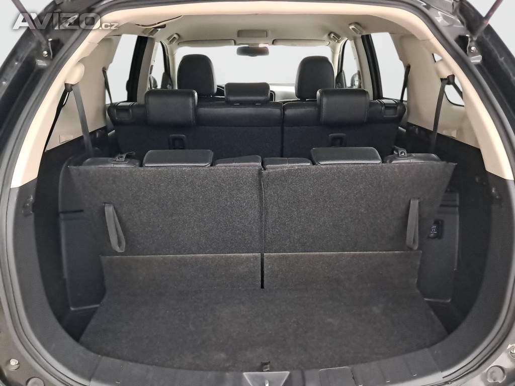 Foto inzerátu Mitsubishi Outlander 2.2 DI-D