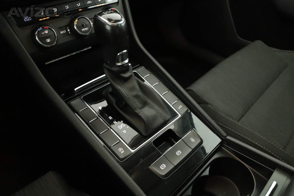 Foto inzerátu Skoda Superb 2.0 TDI