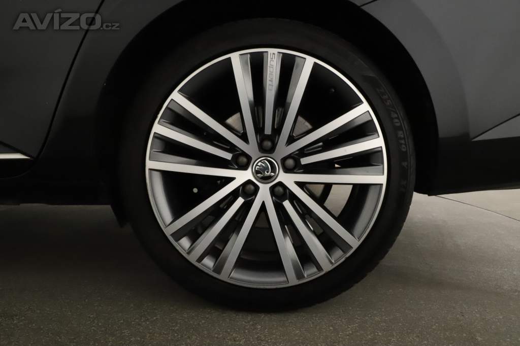 Foto inzerátu Skoda Superb 2.0 TDI