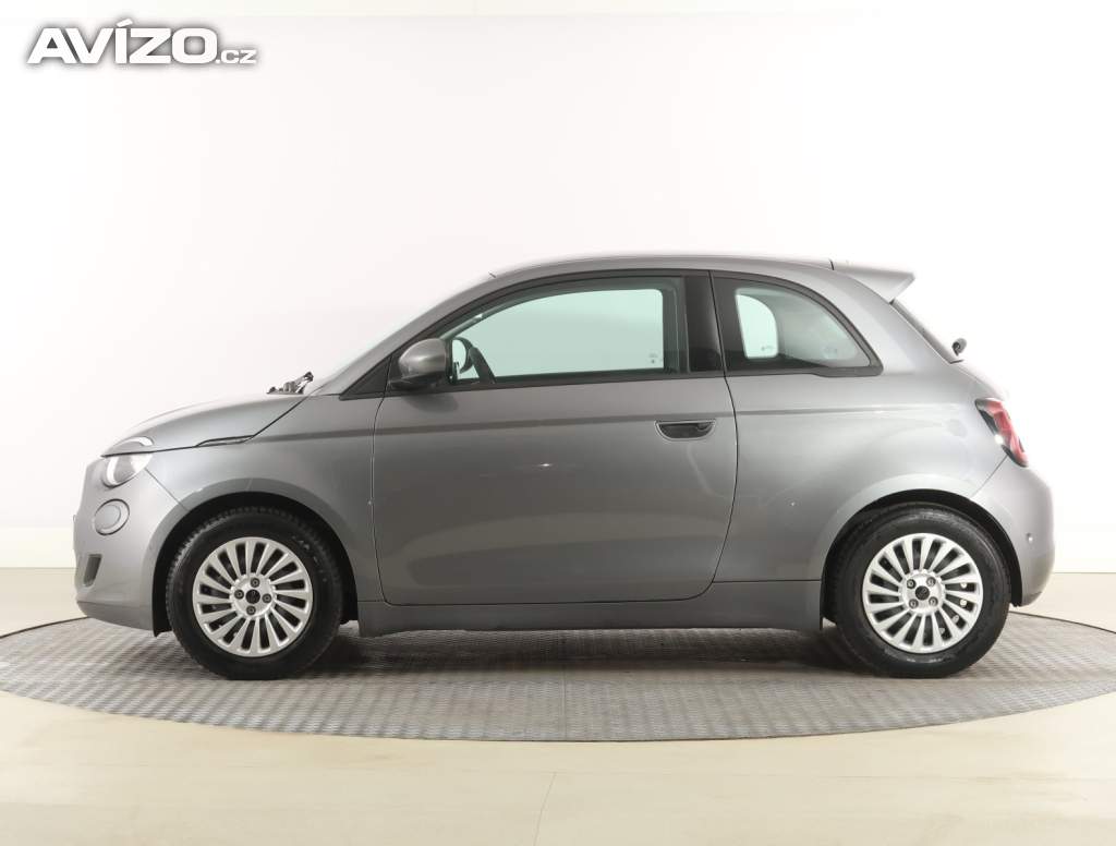 Foto inzerátu Fiat 500e 42 kWh