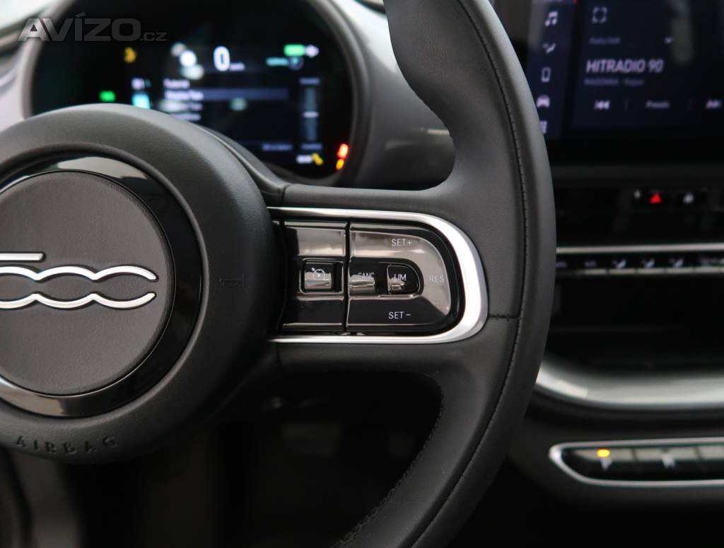 Foto inzerátu Fiat 500e 42 kWh