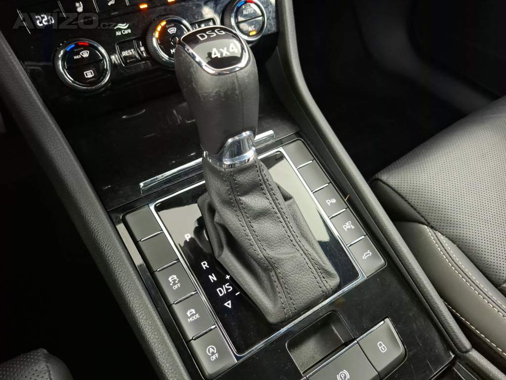Foto inzerátu Skoda Superb 2.0 TDI