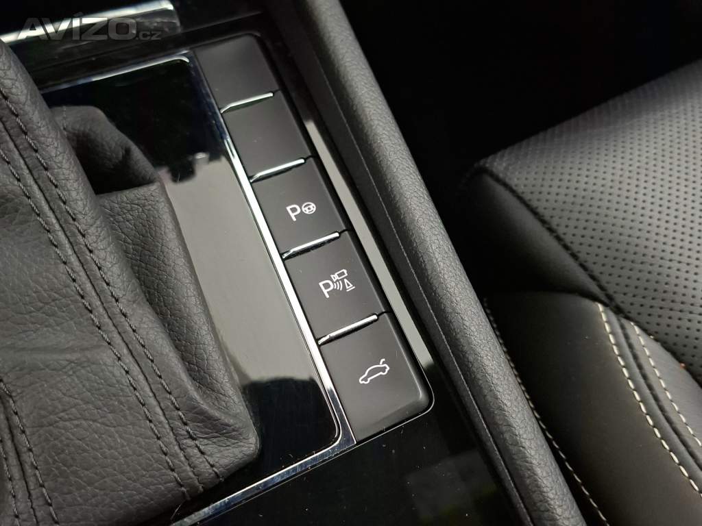 Foto inzerátu Skoda Superb 2.0 TDI