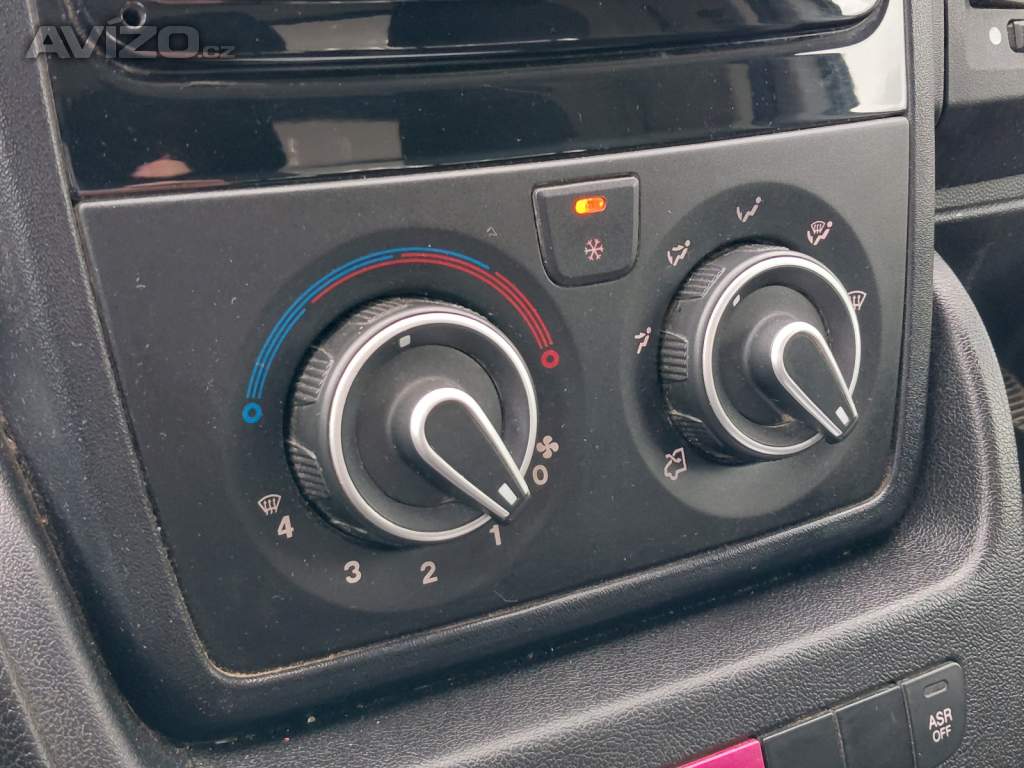 Foto inzerátu Peugeot Boxer 2.2 BlueHDi